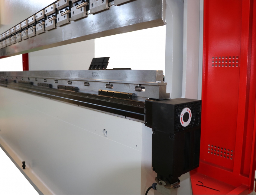 WE67KS-170/3200 CNC Servo Press Brake